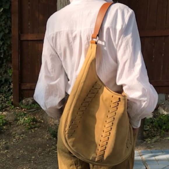 Guaranteed authentic Frye “Jacui Hobo Bag”. New with tags. - Picture 2 of 9